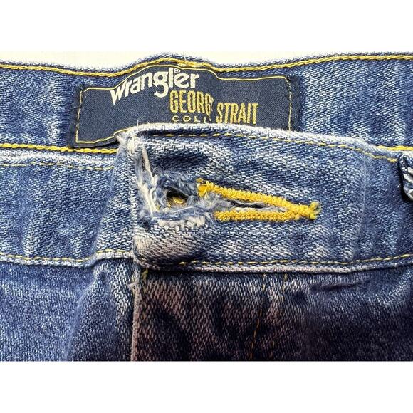 Wrangler 31MGSHD Men's Straight Leg Western Blue Jeans - Size 36x31.5 *READ - Picture 8 of 9